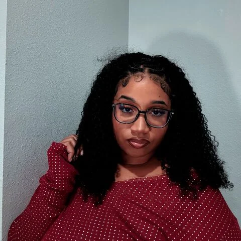 Biggdebbiecakez photo