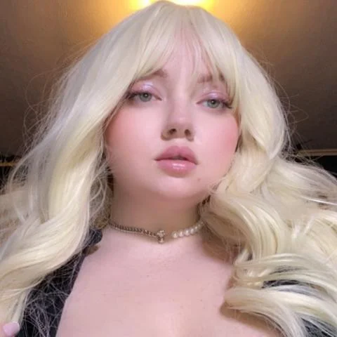 Christithequeenn photo