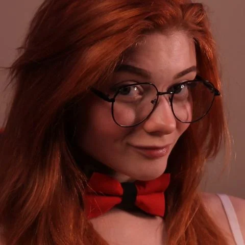 Emily Stone_foxy photo