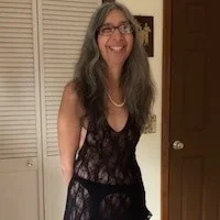 Submissive Sarah photo