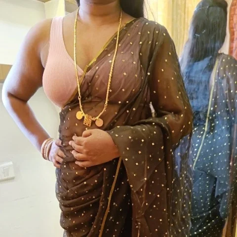 Luxmi Wife photo