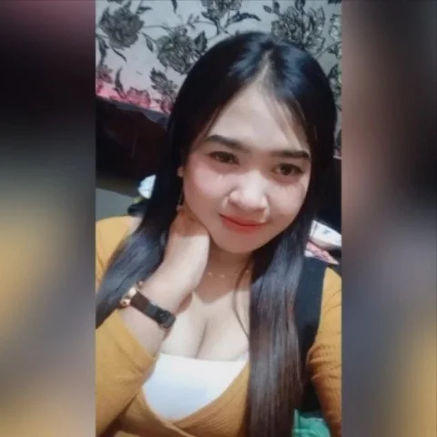 Mariana96 photo