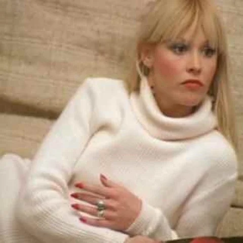 Marianne Flowers