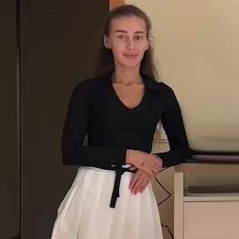Naomii Sky