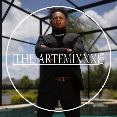 The ArtemiXXX photo